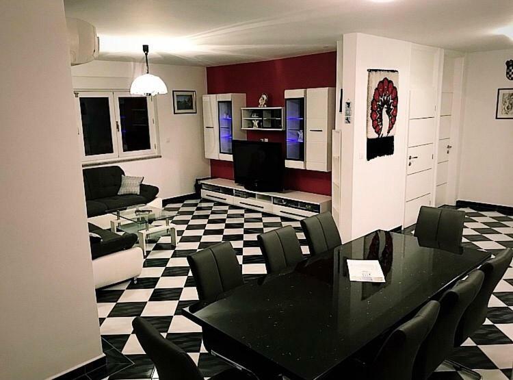 Mundial Apartments Njivice Extérieur photo