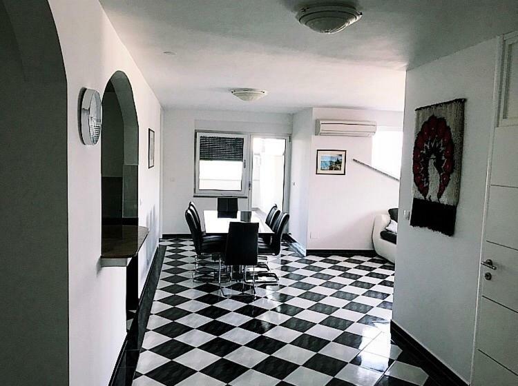 Mundial Apartments Njivice Extérieur photo